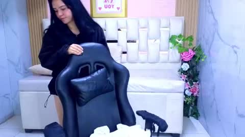 Sara  online show from 14, 7, 2026