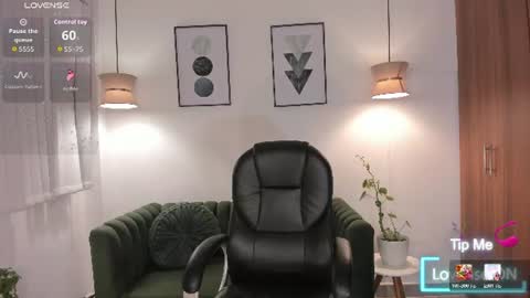  Saritaaa  online show from 30, 7, 2026