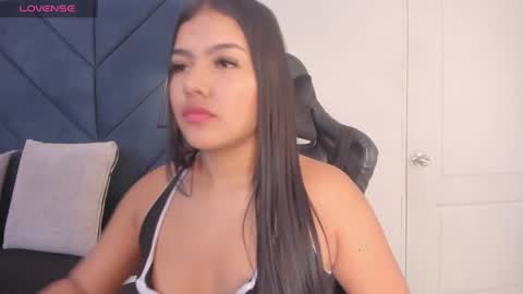 Snapshot of sarita_hills chatting on 5, 12, 2024 Sara online show from 5, 12, 2024