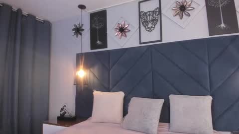 Snapshot of sarita_hills chatting on 12, 1, 2025 Sara online show from 12, 1, 2025