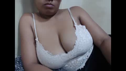 saronette online show from 10, 3, 2025