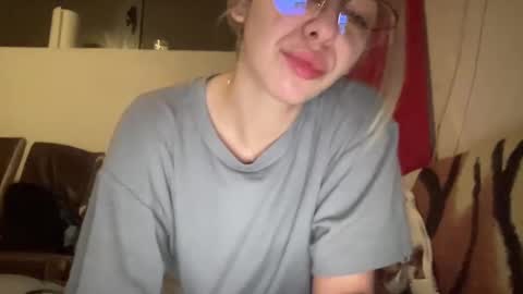 Sarrah online show from 9, 1, 2025