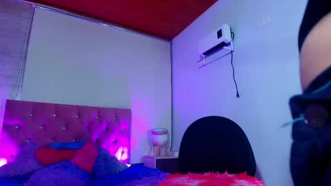 Snapshot of sary_littlesmiles chatting on 19, 4, 2026 Sary online show from 19, 4, 2026