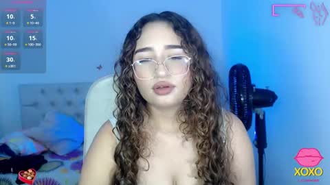 Snapshot of sasha_17_ chatting on 23, 9, 2025 Sofia online show from 23, 9, 2025