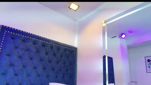 Sasha online show from 5, 3, 2025