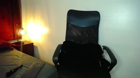 Sasha Brattz online show from 13, 2, 2025