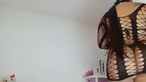 Sasha Creamy online show from 29, 5, 2026