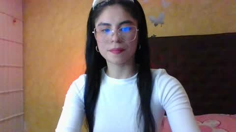 Snapshot of sasha_jonne chatting on 9, 9, 2025 sasha_jonne online show from 9, 9, 2025
