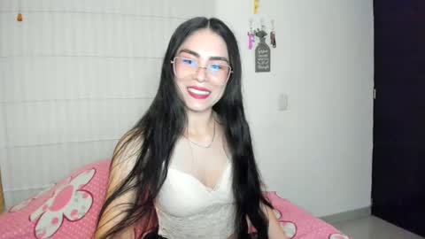 Snapshot of sasha_jonne chatting on 24, 9, 2025 sasha_jonne online show from 24, 9, 2025