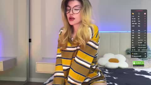 Snapshot of sasha_suprapro chatting on 14, 2, 2025 Hi everyone my name is Sasha online show from 14, 2, 2025