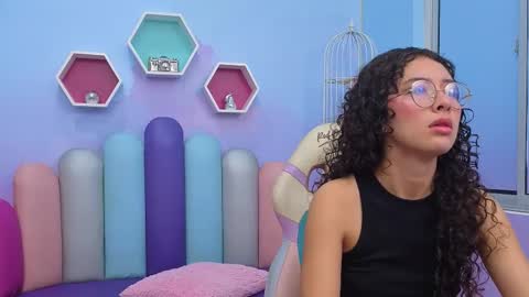 Snapshot of sashamonroee_ chatting on 3, 11, 2025 SashaMonroee online show from 3, 11, 2025