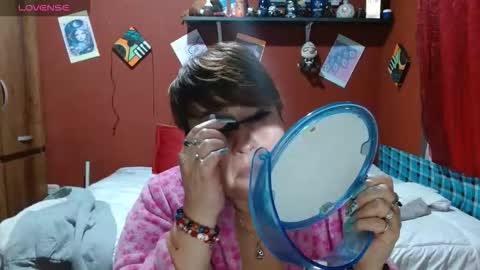 Snapshot of sasharosee2 chatting on 8, 10, 2025 S A S H A R O S E online show from 8, 10, 2025