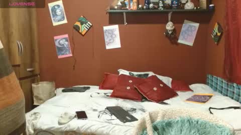 Snapshot of sasharosee2 chatting on 15, 10, 2025 S A S H A R O S E online show from 15, 10, 2025