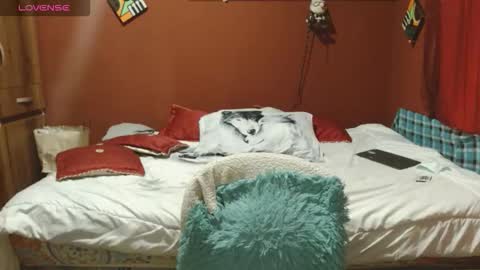 Snapshot of sasharosee2 chatting on 29, 10, 2025 S A S H A R O S E online show from 29, 10, 2025