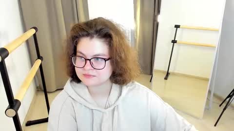 .Alexandra online show from 17, 9, 2025