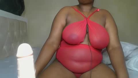 sassie_bee online show from 3, 12, 2024
