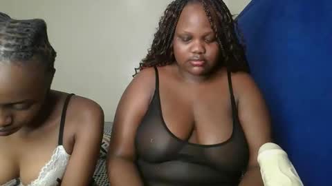sassie_bee online show from 19, 9, 2025