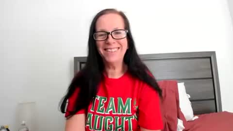 Snapshot of sassiestpeachgoddess chatting on 28, 11, 2025 Sassiest Peach Goddess online show from 28, 11, 2025