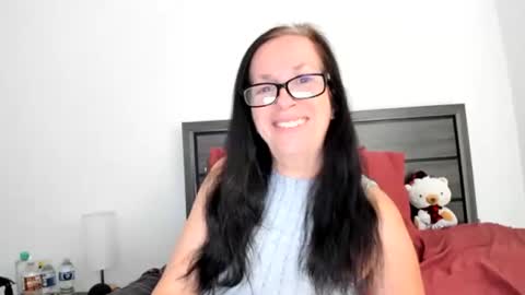 Snapshot of sassiestpeachgoddess chatting on 15, 12, 2025 Sassiest Peach Goddess online show from 15, 12, 2025