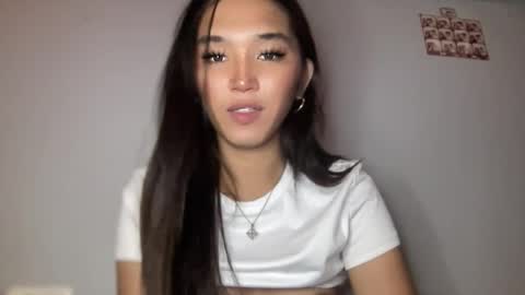 Snapshot of sassy_yourgirlxxxx chatting on 5, 3, 2026 Sassygirl online show from 5, 3, 2026