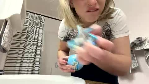 sassysquirtsmmm online show from 9, 3, 2026