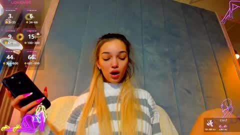 Snapshot of sassyt33n chatting on 18, 11, 2025 sassyt33n online show from 18, 11, 2025