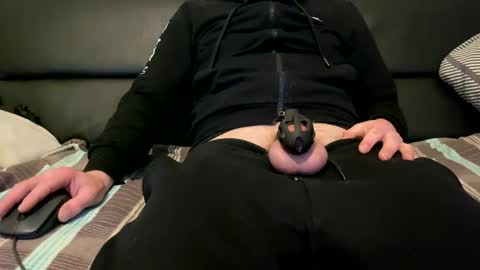 Snapshot of sastinacum chatting on 11, 11, 2025 hardluckydick online show from 11, 11, 2025