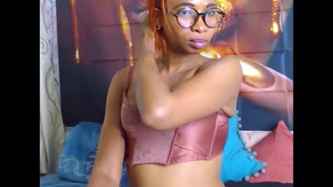 Snapshot of sasyylissaa chatting on 4, 12, 2025 sasyylissaa online show from 4, 12, 2025