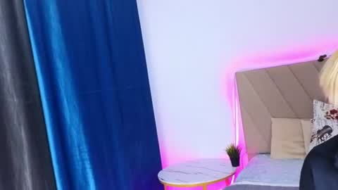 Snapshot of satisfaction_18 chatting on 19, 6, 2026 Kati online show from 19, 6, 2026
