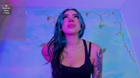 Snapshot of saturno_stone chatting on 8, 11, 2025 Saturnooo online show from 8, 11, 2025