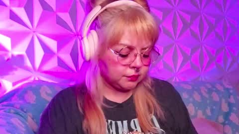 Snapshot of satyn_doll chatting on 27, 9, 2025 Gina George online show from 27, 9, 2025