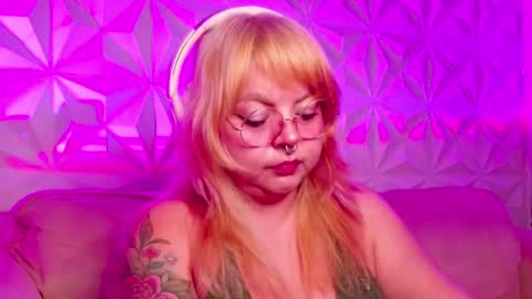 Snapshot of satyn_doll chatting on 2, 10, 2025 Gina George online show from 2, 10, 2025