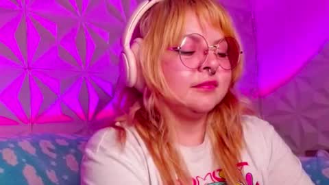 Snapshot of satyn_doll chatting on 8, 10, 2025 Gina George online show from 8, 10, 2025