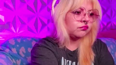 Snapshot of satyn_doll chatting on 19, 10, 2025 Gina George online show from 19, 10, 2025