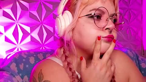 Gina George online show from 2, 4, 2026