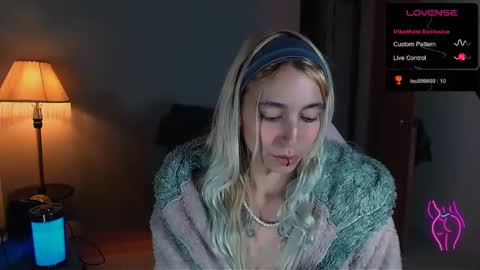 Snapshot of saucy_jenn1 chatting on 29, 12, 2024 I AM JENN online show from 29, 12, 2024