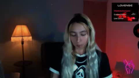 Snapshot of saucy_jenn1 chatting on 10, 1, 2025 I AM JENN online show from 10, 1, 2025