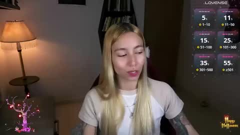 Snapshot of saucy_jenn1 chatting on 26, 10, 2025 I AM JENN online show from 26, 10, 2025