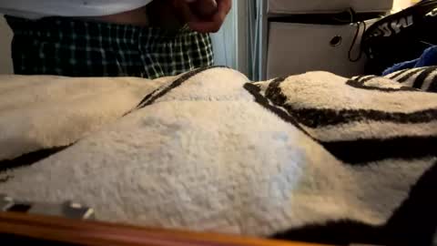 Snapshot of saucy_latino chatting on 16, 11, 2025 ElVergone online show from 16, 11, 2025