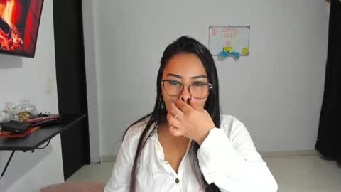 Snapshot of sava_lee chatting on 14, 2, 2025 Sava lee online show from 14, 2, 2025