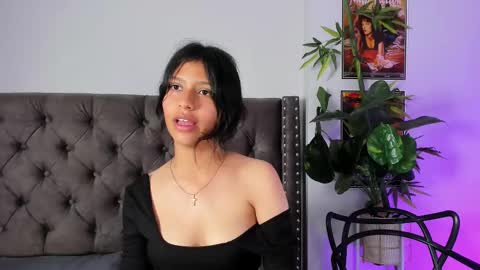 Snapshot of savannah_cameron chatting on 12, 12, 2024 Savannah online show from 12, 12, 2024