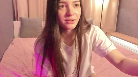 Snapshot of savannah_h chatting on 4, 5, 2026 savannah_h online show from 4, 5, 2026