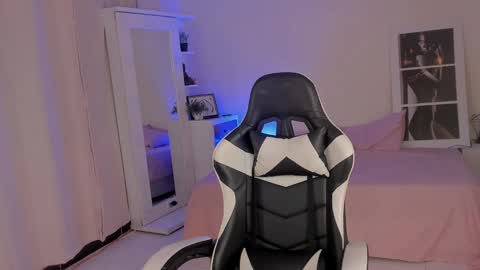 Savannahwildee online show from 2, 12, 2024