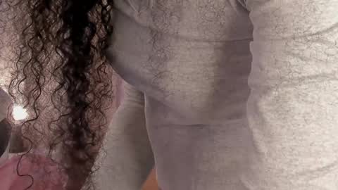 Savannahwildee online show from 12, 1, 2025