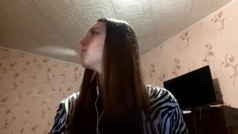 Snapshot of savannasotos chatting on 17, 9, 2025 Sophie online show from 17, 9, 2025