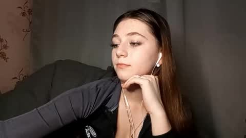 Snapshot of savannasotos chatting on 9, 10, 2025 Sophie online show from 9, 10, 2025