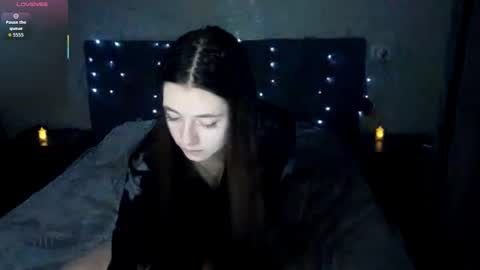 Snapshot of savannasotos chatting on 7, 11, 2025 Sophie online show from 7, 11, 2025