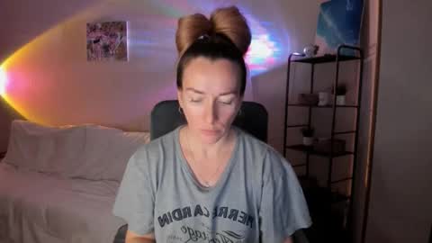 Snapshot of save_the_qween chatting on 8, 11, 2025 save the qween online show from 8, 11, 2025