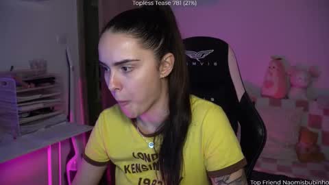 Snapshot of savvage_play chatting on 13, 12, 2025 Naomi online show from 13, 12, 2025