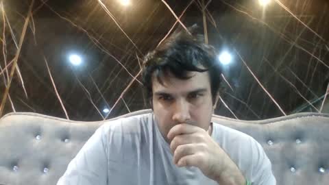 Snapshot of sawasdee04 chatting on 6, 4, 2026 petperson04 online show from 6, 4, 2026